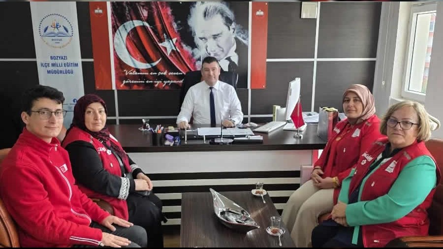 Kızılay Heyetinden İlçe Millî Eğitim Müdürü Uğur Şahin’e Ziyaret