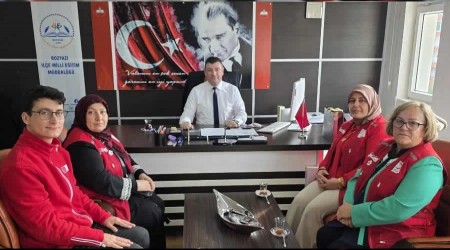 K�z�lay Heyetinden �l�e Mill� E�itim M�d�r� U�ur �ahin�e Ziyaret