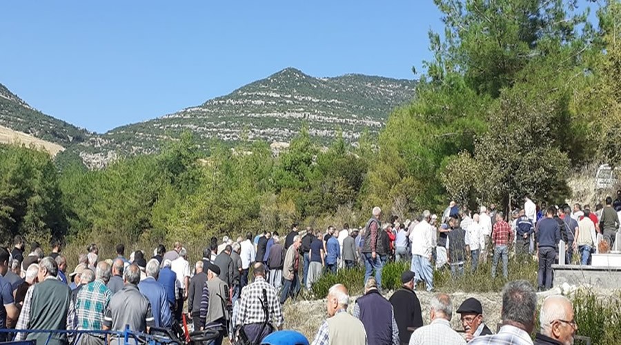 Dalakderesi köyü muhtarının kızı hakka yürüdü