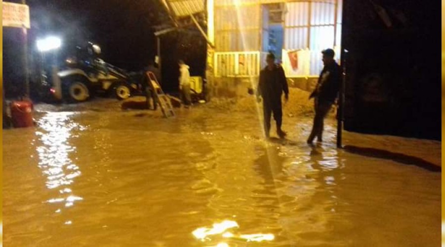 Bozyazı’yı su bastı