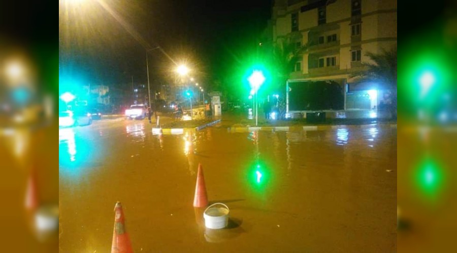 Bozyazı’yı su bastı