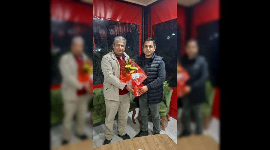MHP Bozyaz Tekilatndan Gazetecilere Jest