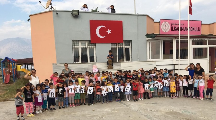 Yrk Efeler Mehmetie selam,Dnyaya mesaj verdi.