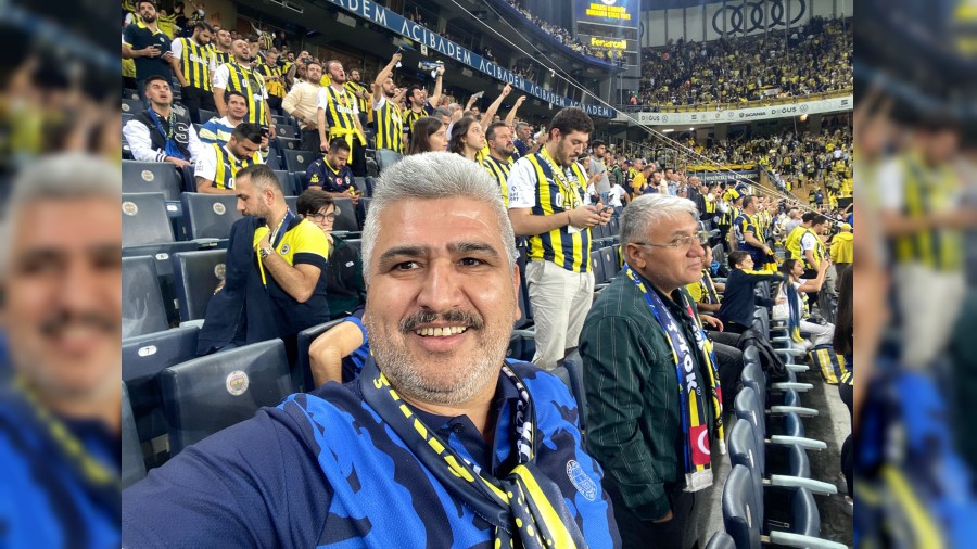 Fenerbahenin Masas Yoktur, Sahalar Vardr