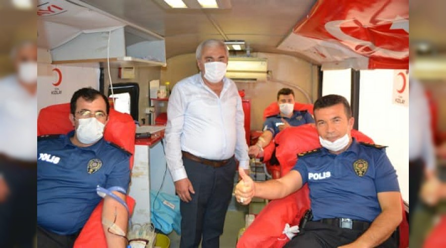 Bozyazı’dan Türk Kızılayı’na kan desteği