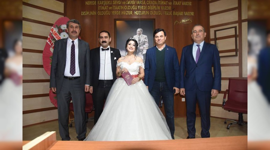 Hayatn birletiren ift  Bakan Adayn da birletirdi