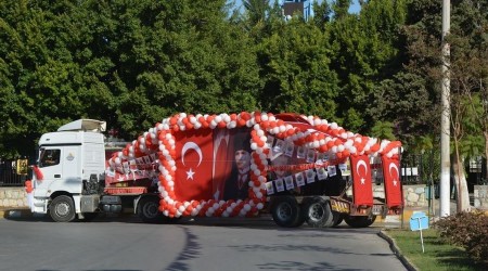 lemizde Cumhuriyet Bayram cokuyla kutland