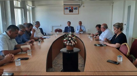 Kaymakam okul müdürleriyle toplantı yaptı