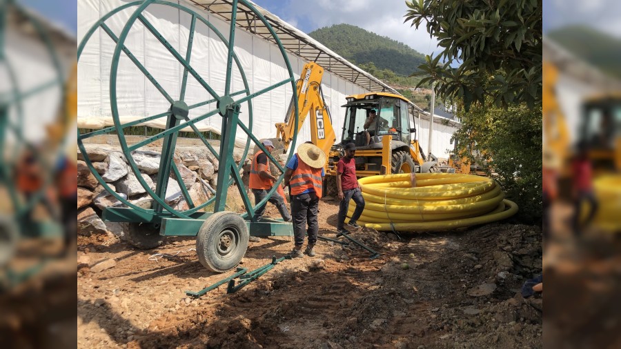 Doğalgaz için kazmalar vuruldu