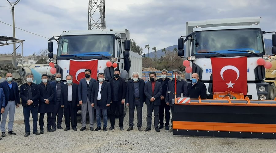 Belediye 2 adet hizmet kamyonu ald