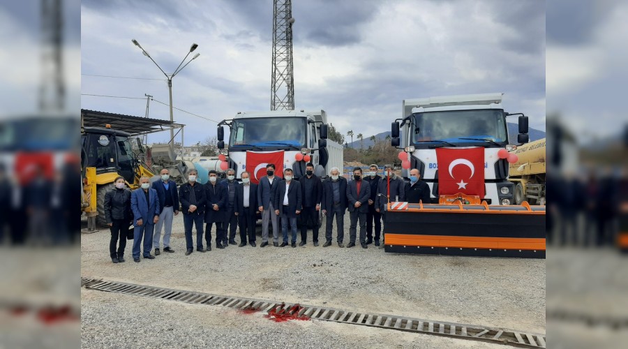 Belediye 2 adet hizmet kamyonu ald