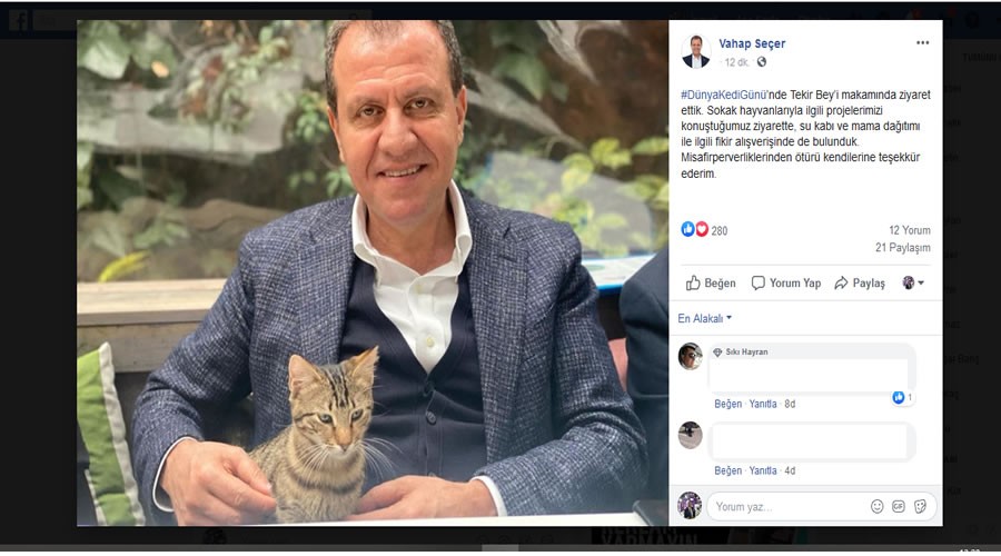Vahap Seçer,Kediyle fikir alışverişinde bulunduk